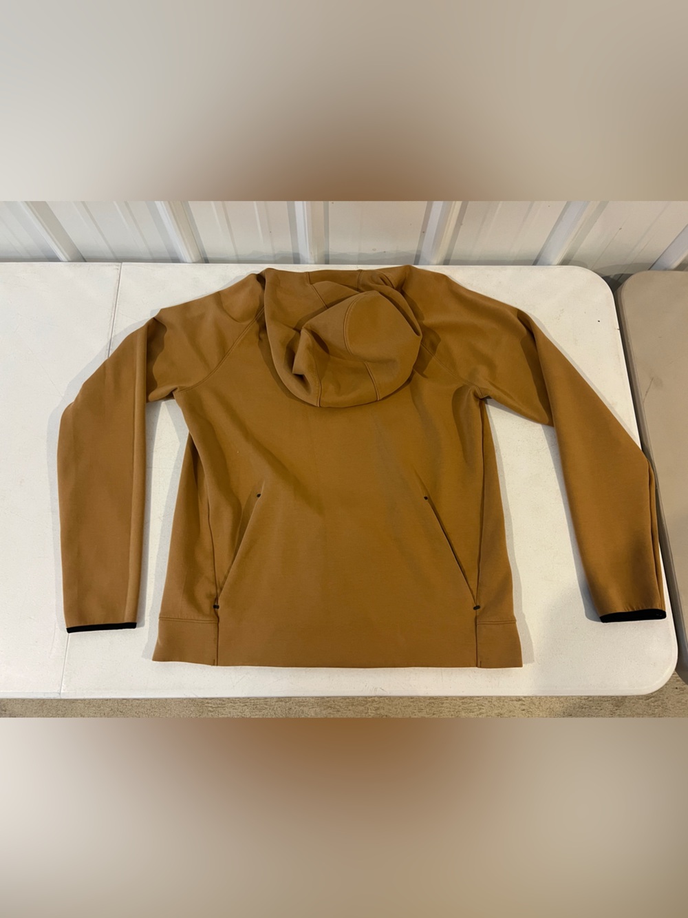 Old Navy Active men’s hoodie